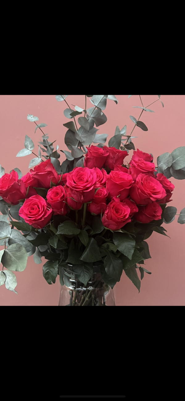 Fortnightly Luxury Rose Subscription - Image 4